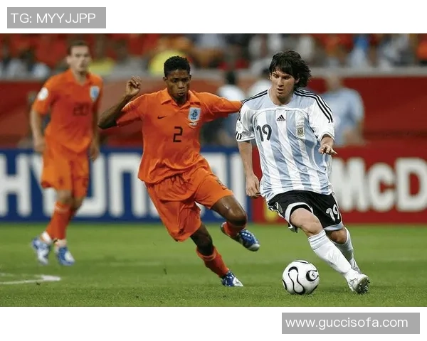 足球球星38：从竞技场到人生舞台的传奇之路与非凡成就